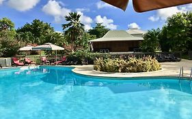 Résidence Le Vallon Guadeloupe Parc Piscine Appartements&Studios&Services hôteliers à la carte